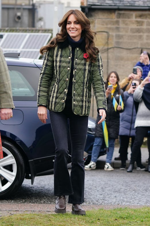 Kate Middleton flared jeans