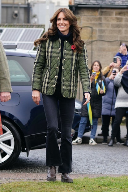 Kate Middleton flared jeans
