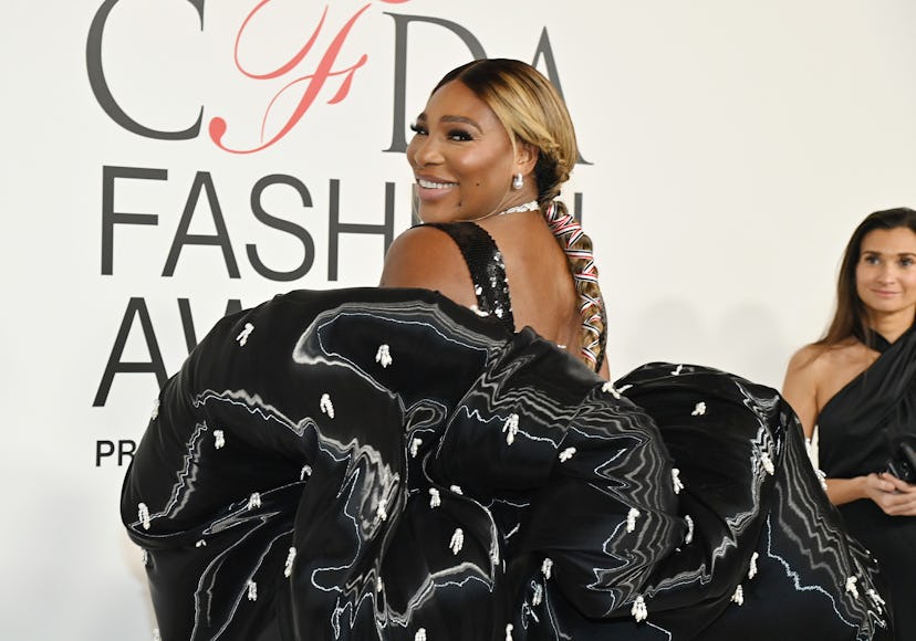 Serena Williams' ribbon ponytail at the 2023 CFDA Awards.
