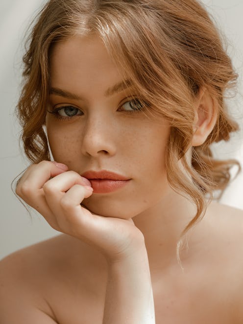 difference between moisturizing and hydrating