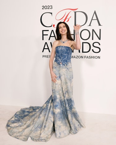 Anne Hathaway attends the 2023 CFDA Awards at American Museum of Natural History on November 06, 202...