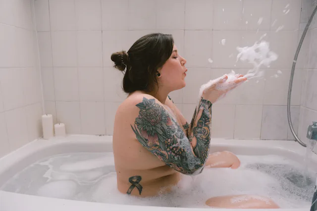 woman happy to be alone and not married.