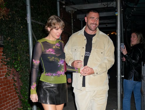 NEW YORK, NEW YORK - OCTOBER 15: Taylor Swift and Travis Kelce have dinner at Waverly Inn on October...