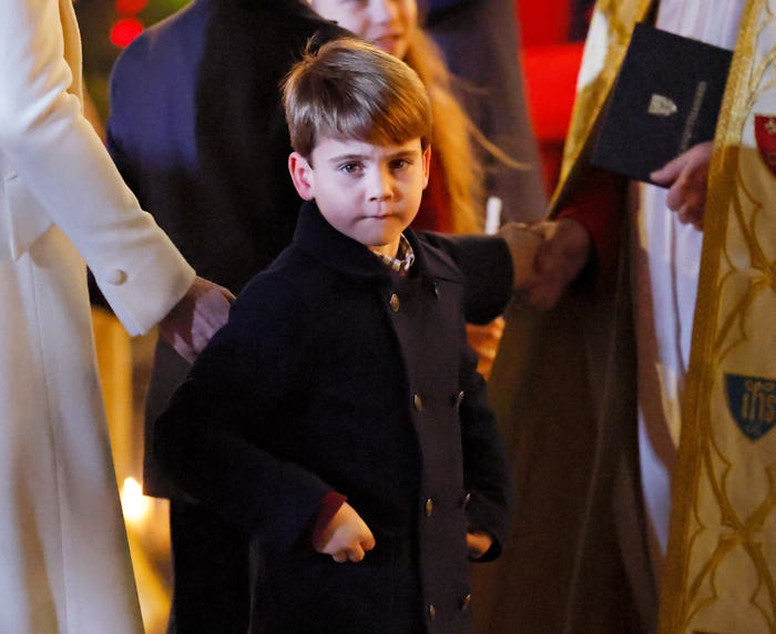 Prince Louis gave us all an example of how to fold clothes.