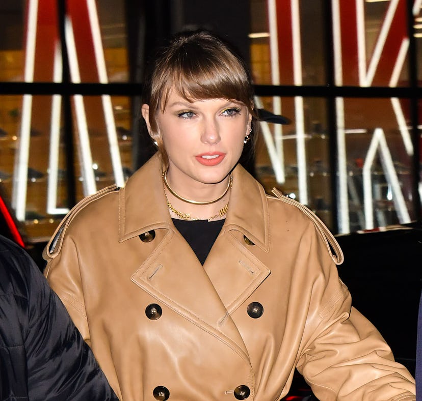 Taylor Swift laughed off jokes about her "millennial" emoji use.