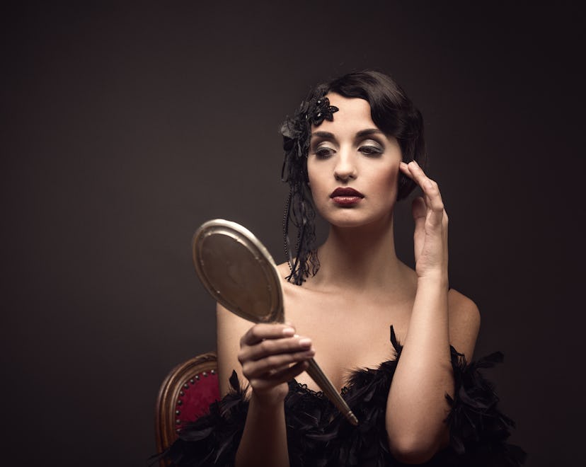 retro boudoir photo shoot - tips from photographers
