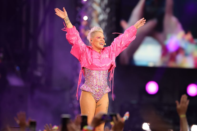 Pink Had The Best Response To A Fan Who Called Her “Old”