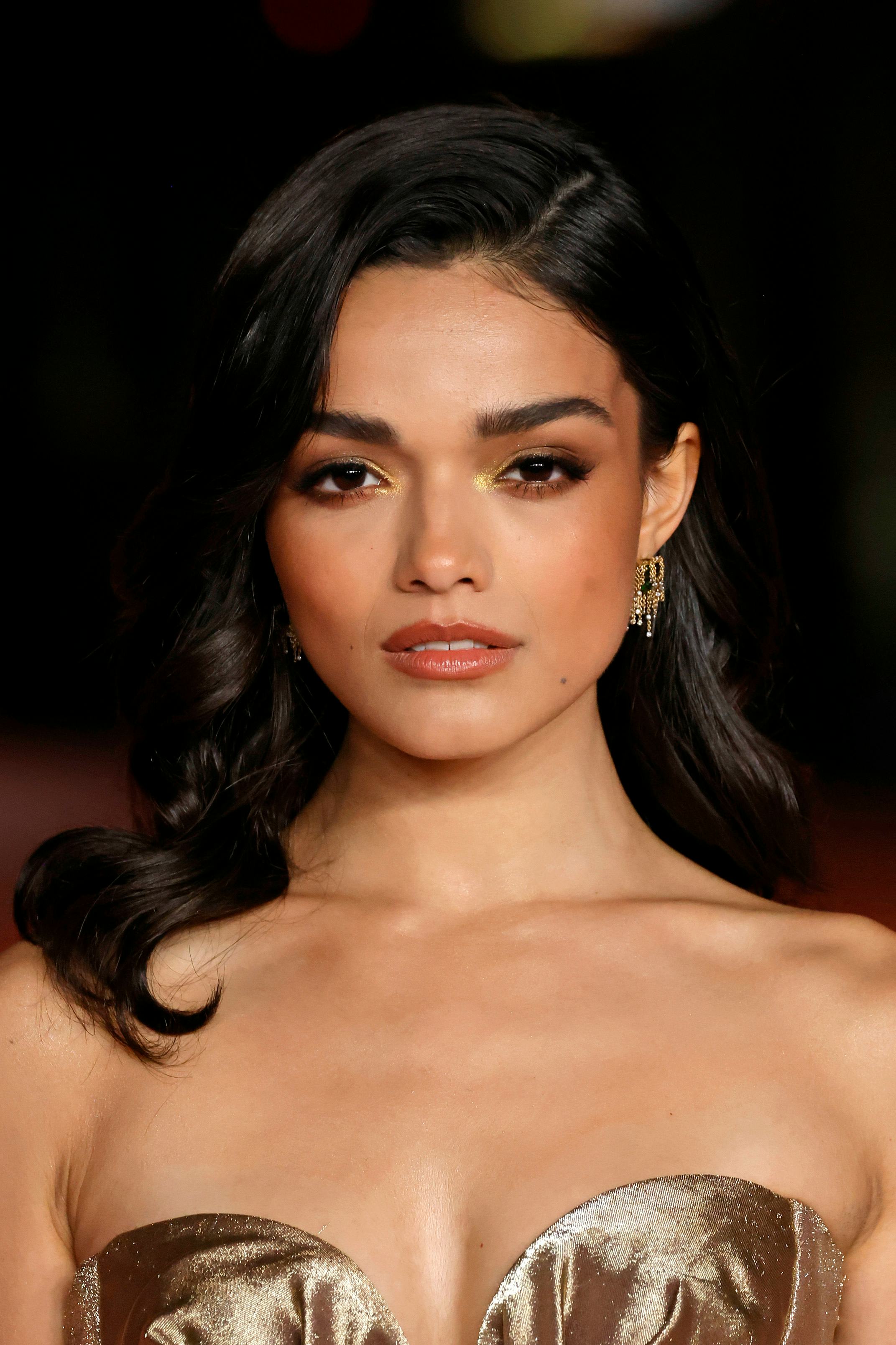 Rachel Zegler attended the 3rd Annual Academy Museum Gala in 2023 with golden eyeshadow in her eyes'&hellip;