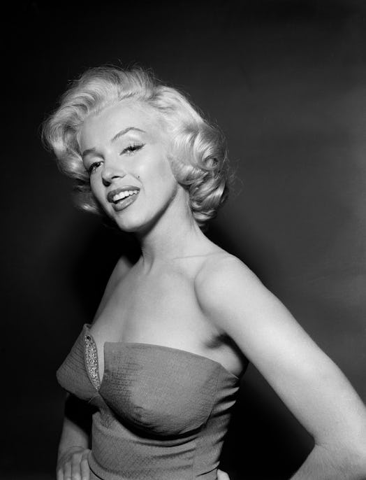 Marilyn Monroe platinum bob