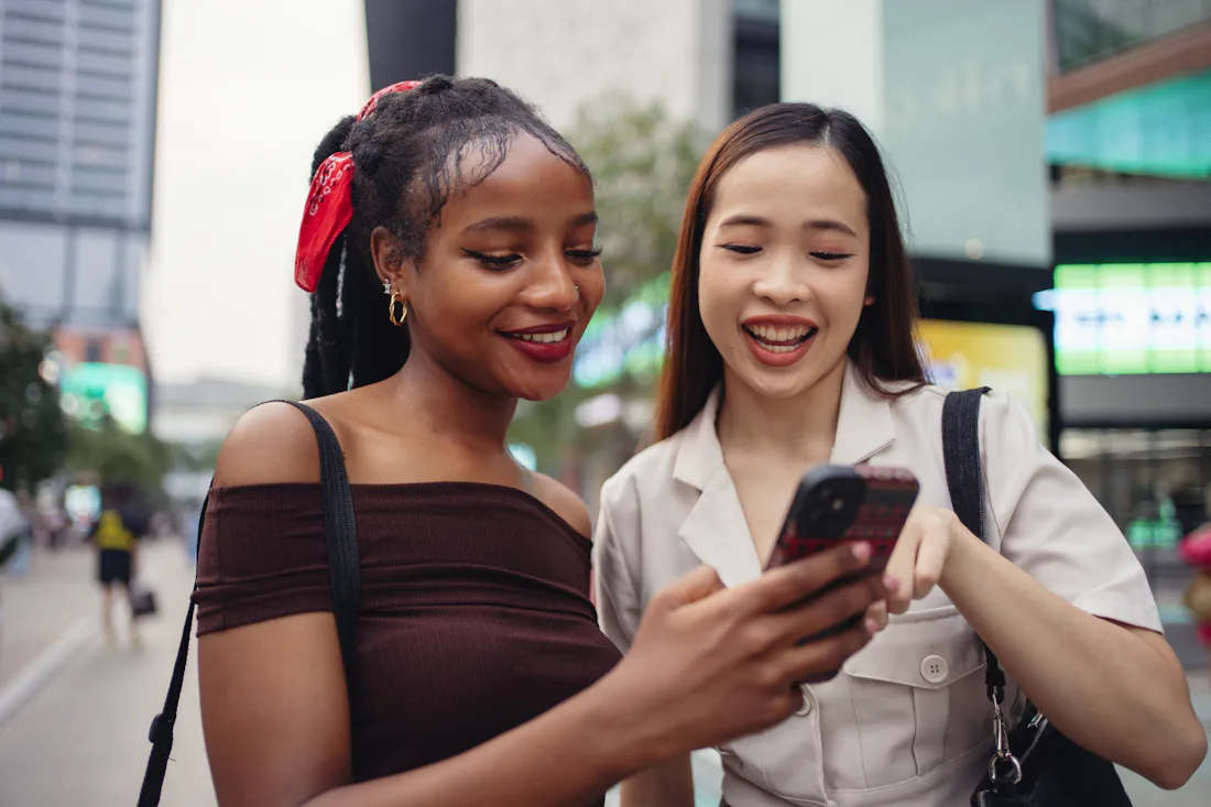 The 3 Zodiac Signs With The Most Street Smarts