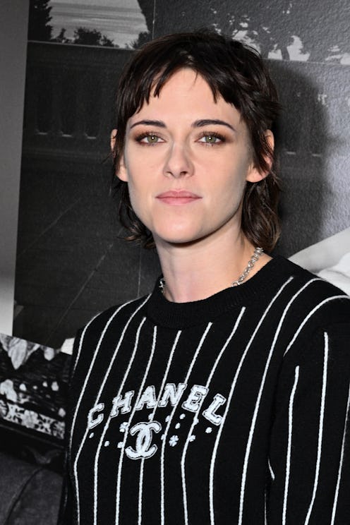 Kristen Stewart choppy bangs at Chanel show