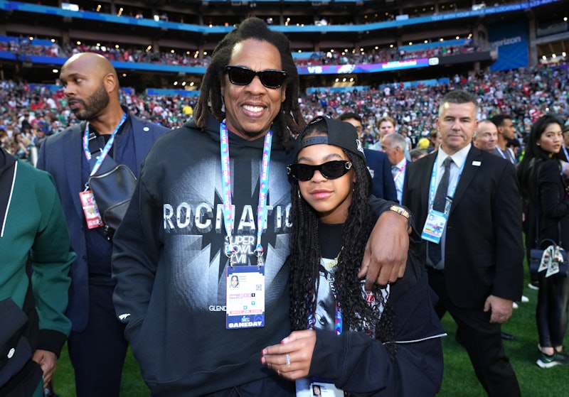 GLENDALE, ARIZONA - FEBRUARY 12:  (L-R) Jay-Z and Blue Ivy Carter attend Super Bowl LVII at State Fa...
