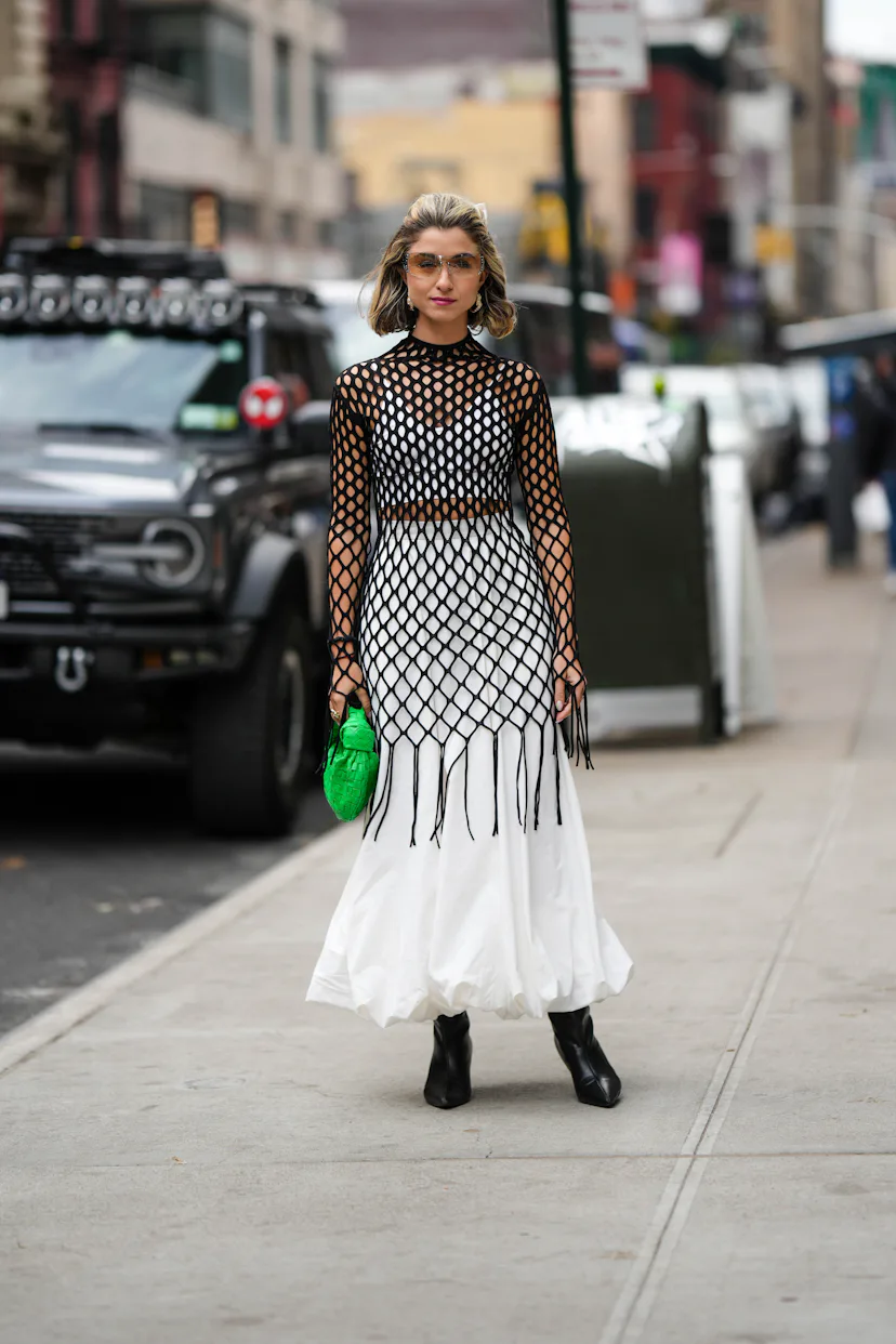 New York Fashion Week's Street Style Included A Fishnet Comeback New York Fashion Week's Street Style Included A Fishnet Comeback