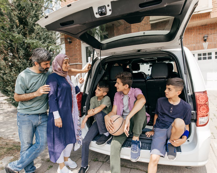 Family going on a road trip