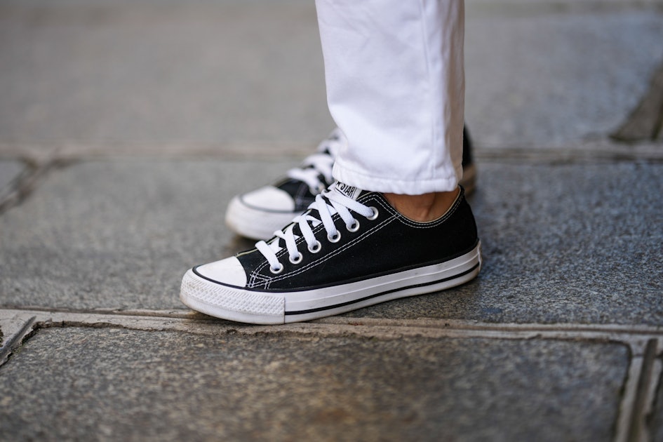 You've Been Tying Your Shoelaces Wrong Your Entire Life, So Improve ...