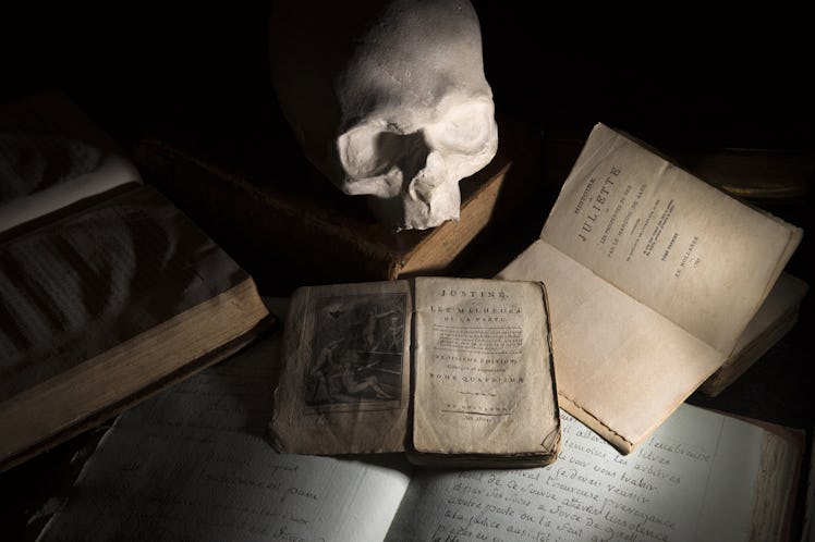 This picture taken on May 21, 2014 in Boulogne-Billancourt, outside Paris, shows a moulding of the s...