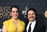 LOS ANGELES, CALIFORNIA - JANUARY 15: (L-R) Melanie Lynskey and Jason Ritter attend Champagne Collet...