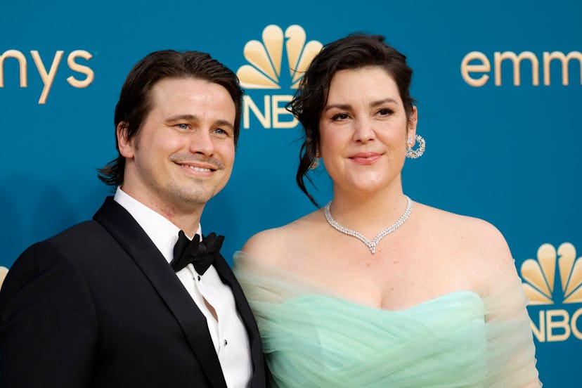 LOS ANGELES, CALIFORNIA - SEPTEMBER 12: (L-R) Jason Ritter and Melanie Lynskey attend the 74th Prime...