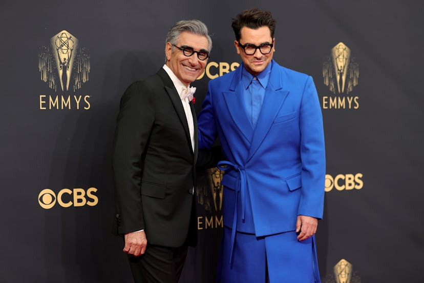 LOS ANGELES, CALIFORNIA - SEPTEMBER 19: (L-R) Eugene Levy and Dan Levy attend the 73rd Primetime Emm...