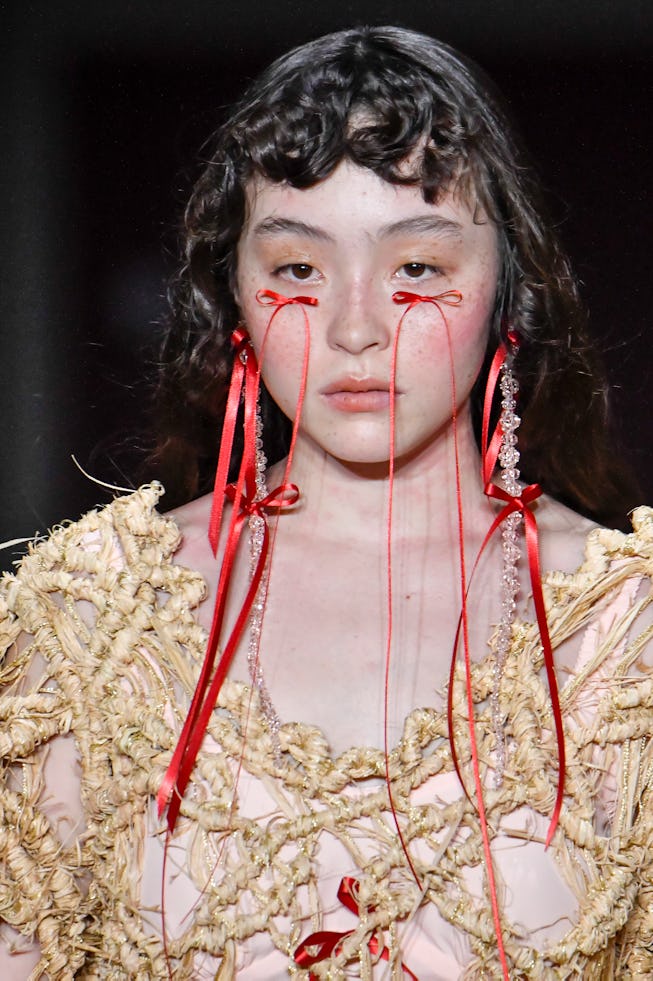 LONDON, ENGLAND - FEBRUARY 18: A model walks the runway during the Simone Rocha Ready to Wear Fall/W...