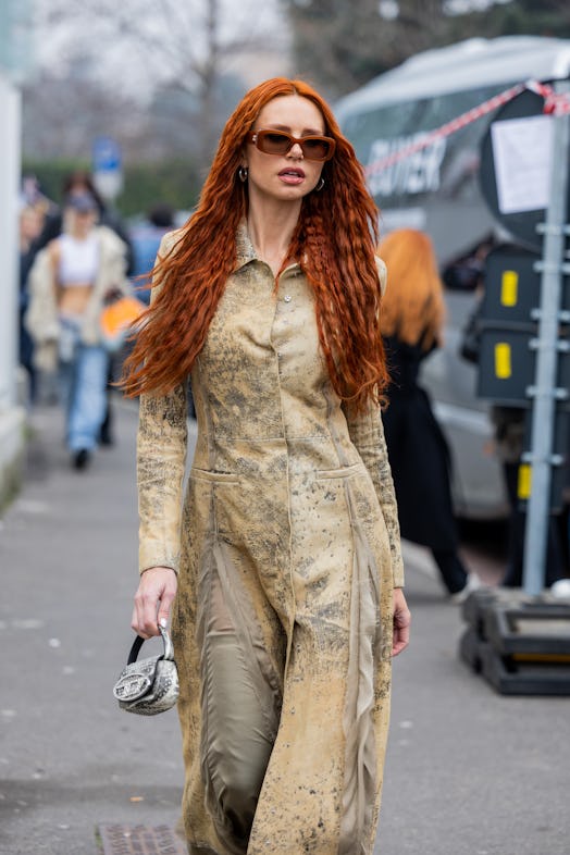  Bold red hair was a big beauty street style trend during Milan Fashion Week F/W 23.