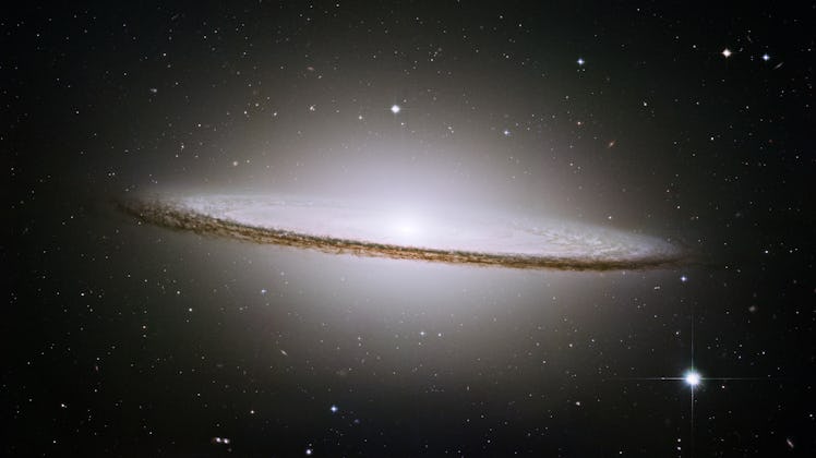 SOMBRERO GALAXY (M104) PHOTOGRAPHED BY HUBBLE SPACE TELESCOPE (HST)