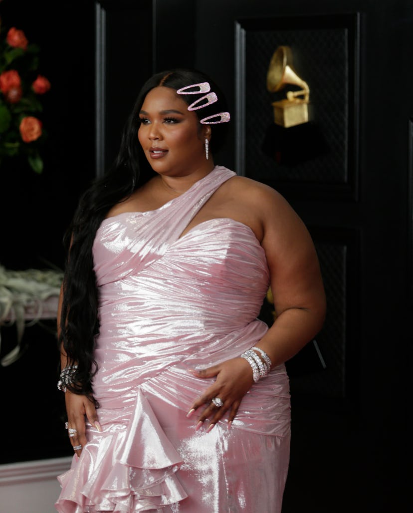 Lizzo barrettes at 2021 grammy awards