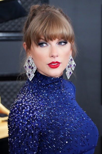 LOS ANGELES, CALIFORNIA - FEBRUARY 05: (FOR EDITORIAL USE ONLY) Taylor Swift attends the 65th GRAMMY...