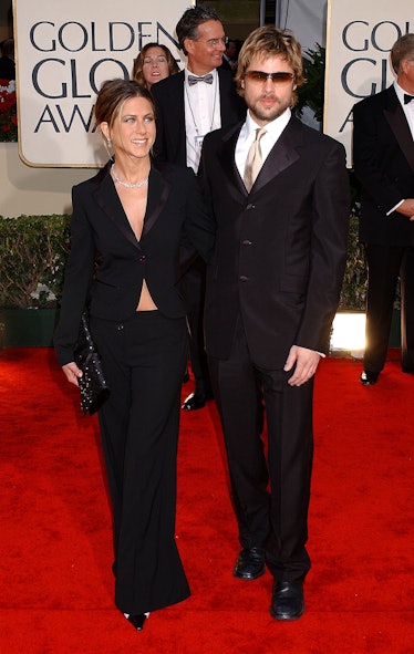 Jennifer Aniston & Brad Pitt arrive at the Golden Globe Awards 