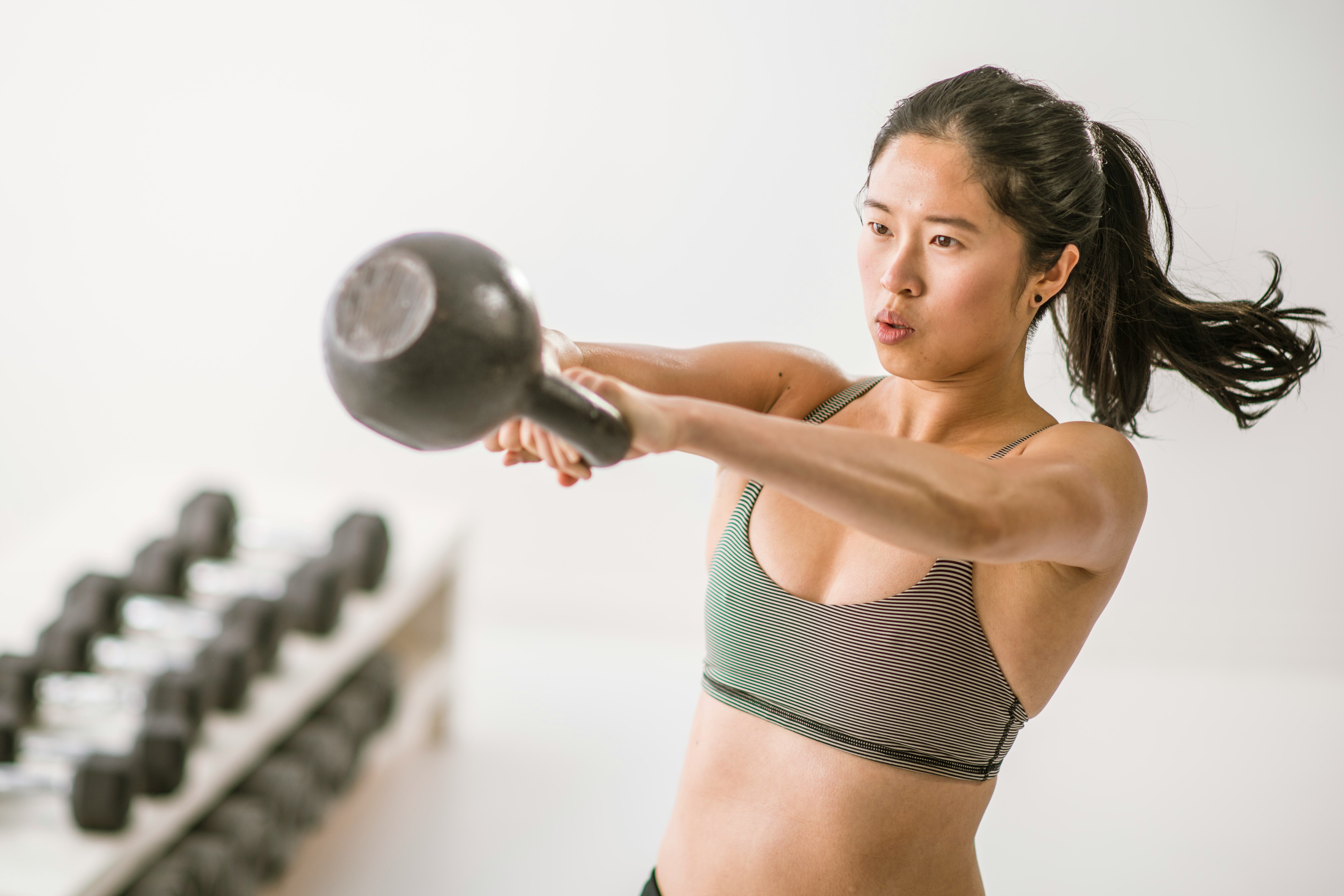 How Many Kettlebell Swings Should You Do? Trainers Weigh In
