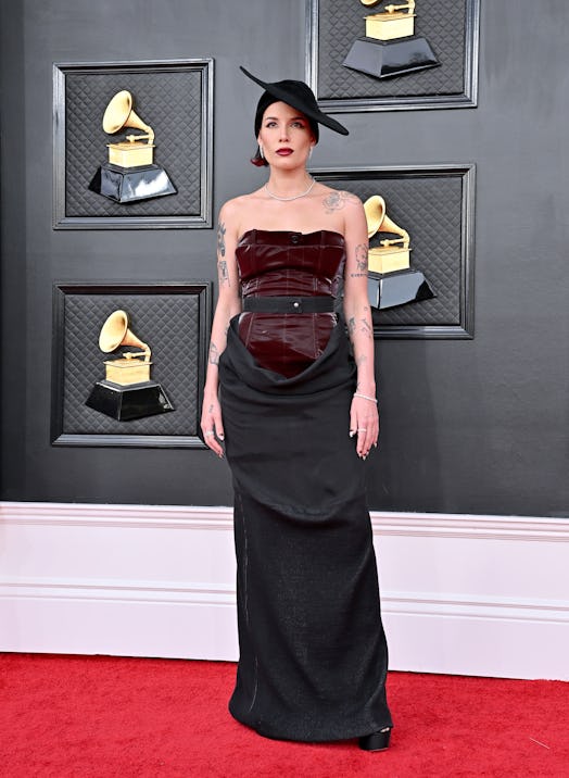 Halsey attended the 64th Annual GRAMMY Awards wearing Pressiat. 