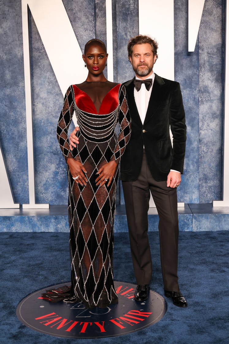  Jodie Turner-Smith and Joshua Jackson attend the 2023 Vanity Fair Oscar Party 