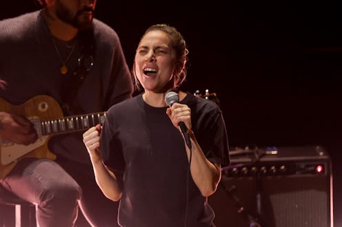 Memes & Tweets About Lady Gaga's No-Makeup 2023 Oscars Performance