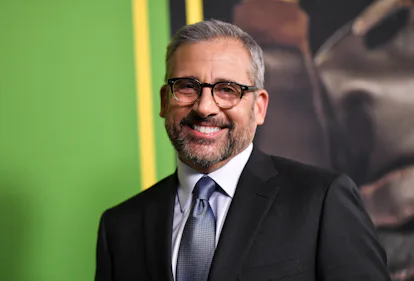 Steve Carell, the daddy for Pisces zodiac signs, smiles on a red carpet