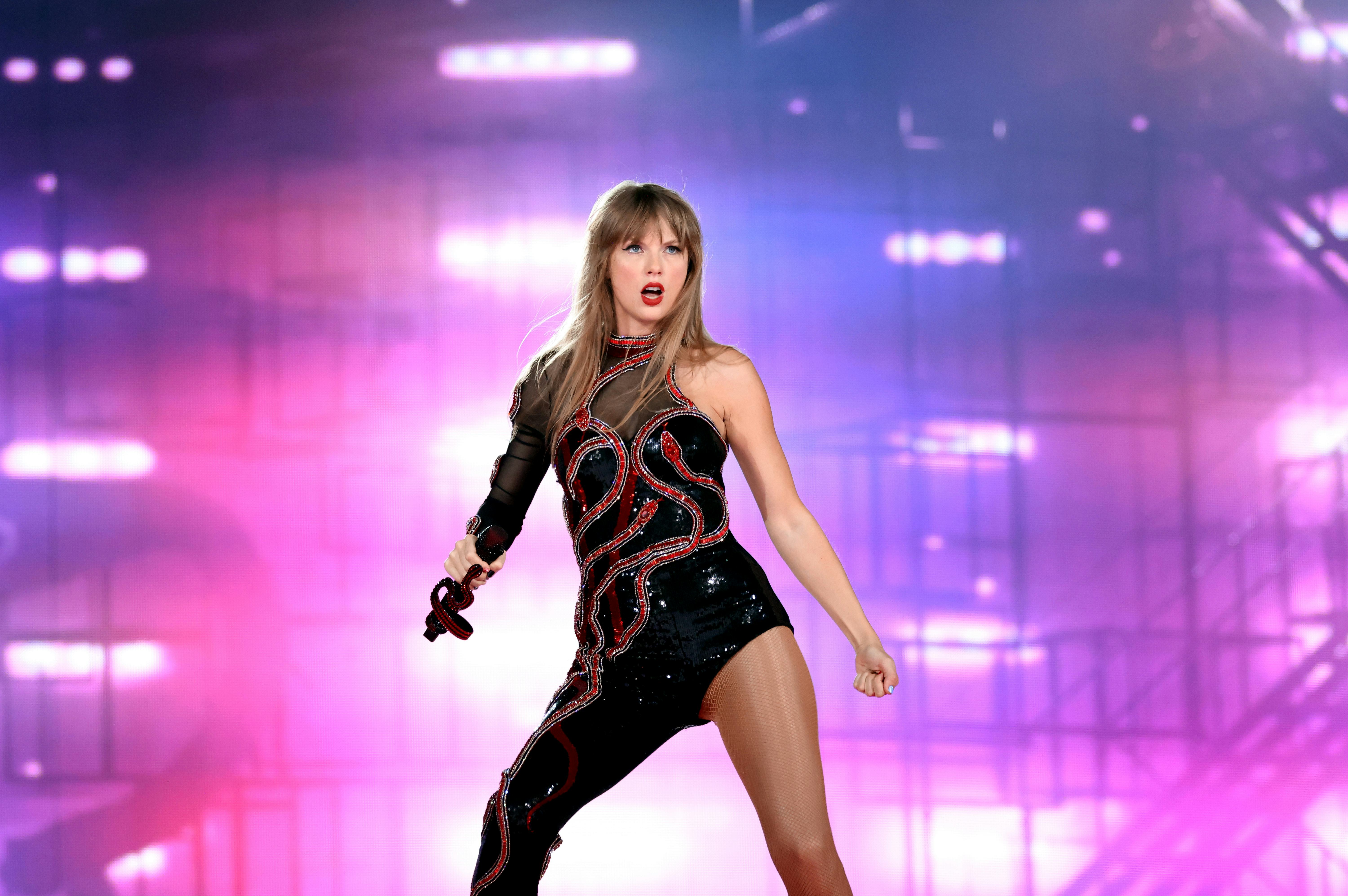 See the best photos from Taylor Swift's 'Eras Tour'