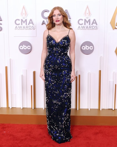 Jessica Chastain attends the 56th Annual CMA Awards 