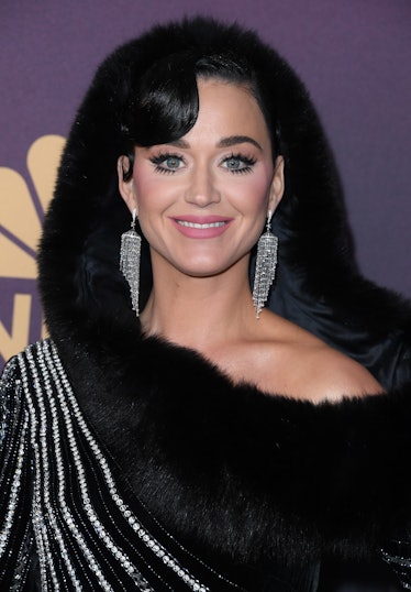 Katy Perry's makeup look. 