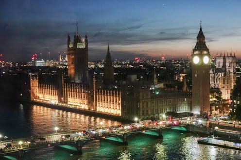 28 October 2022, Great Britain, London: The Palace of Westminster with the Elizabeth Tower, where th...