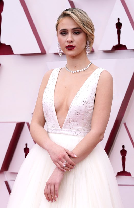 Maria Bakalova beauty look at the 93rd Annual Academy Awards.