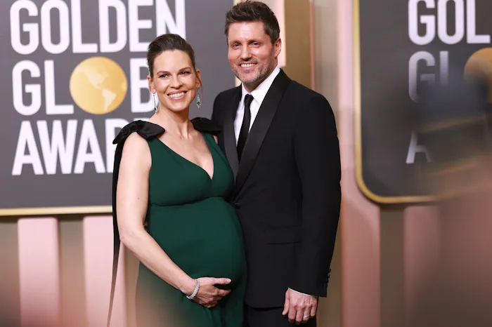 Hilary Swank gave birth to twins.