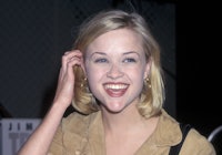 Young Reese Witherspoon 90s bob in 1997