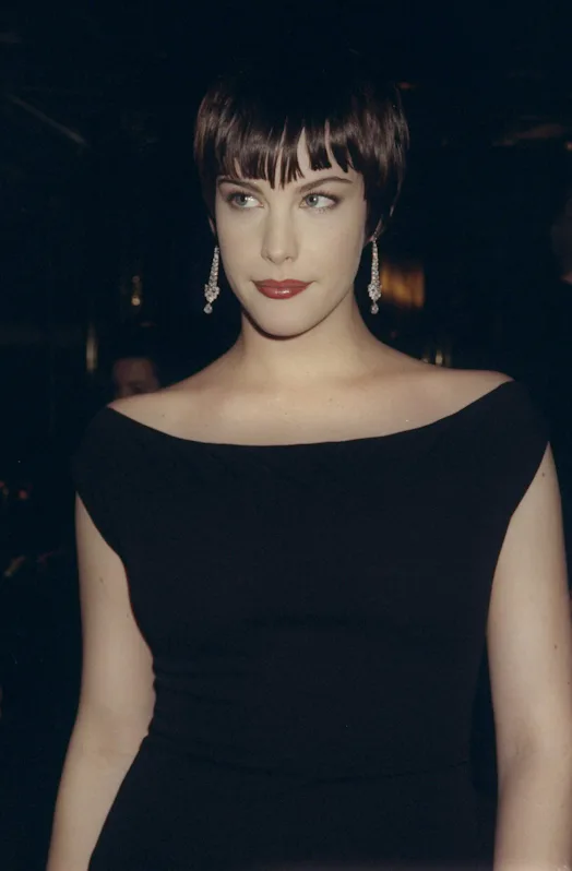 Young Live Tyler with pageboy haircut at Met Gala 1998