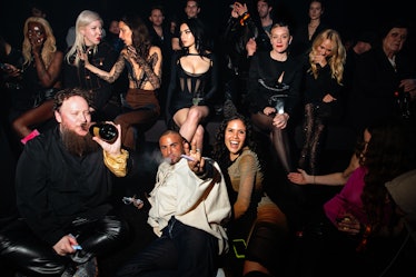 Charli XCX، Chloe Sevigny، Pamela Anderson و Raul Lopez در مراسم راه اندازی جهانی Mugler H&M