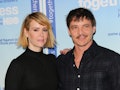HOLLYWOOD, CA - JANUARY 06:  Actors Sarah Paulson (L) and Pedro Pascal (R) attend the premiere of HB...