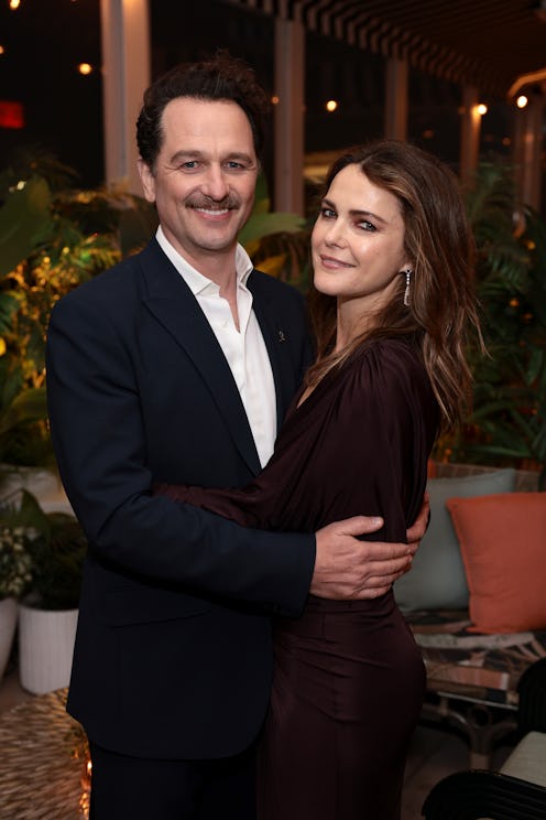 Keri Russell & Matthew Rhys’ Relationship Timeline Started In A Parking Lot