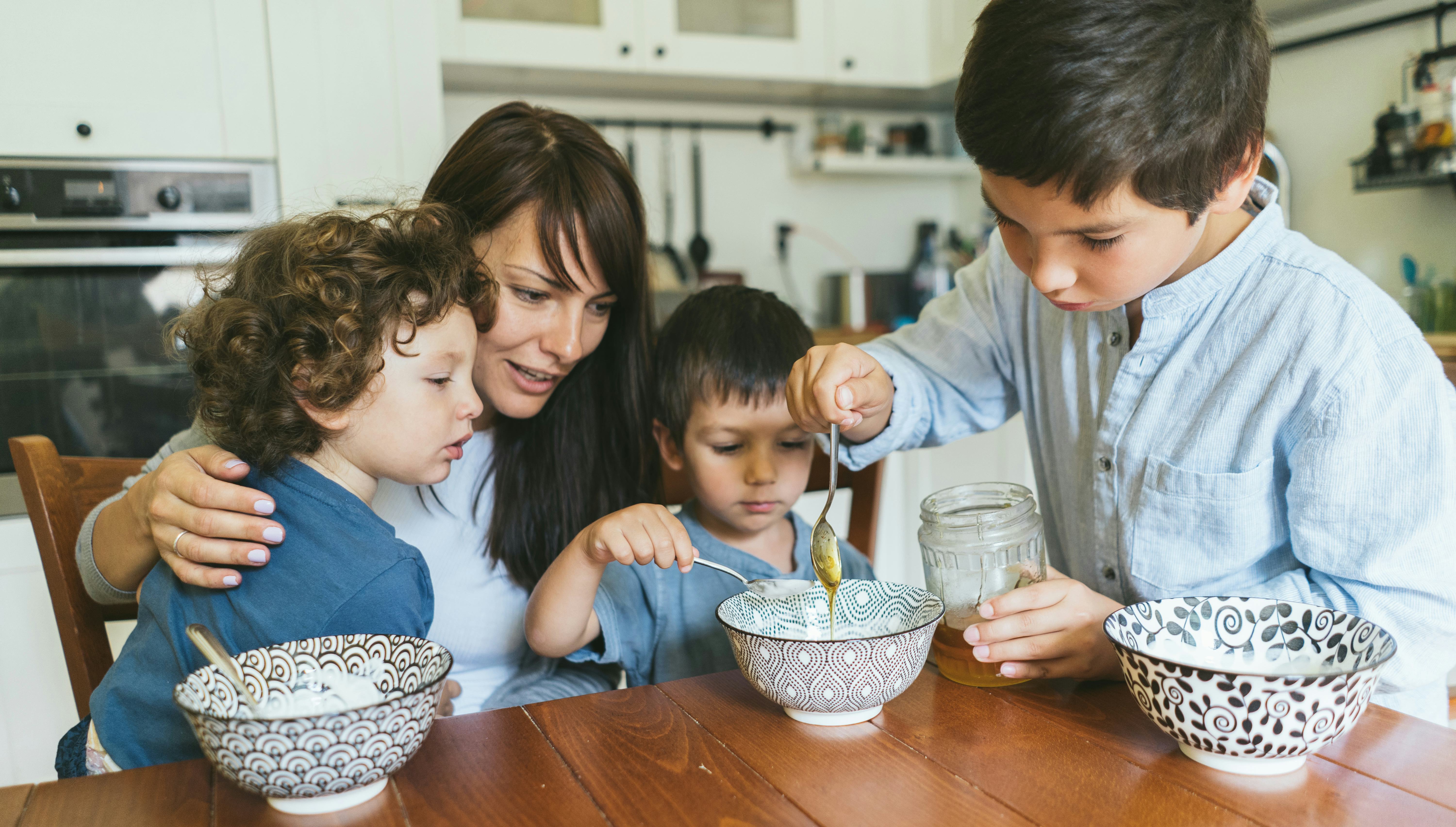When Can Babies Have Honey & Why Should Parents Wait?