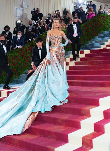 Blake Lively attends The 2022 Met Gala Celebrating "In America: An Anthology of Fashion" 