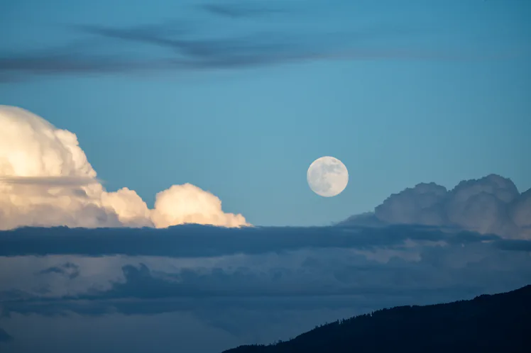 Pascal Moon A Rare Full Pink Paschal Moon Is Just Days Away