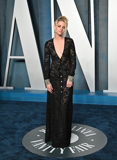 Kristen Stewart attends the 2022 Vanity Fair Oscar Party