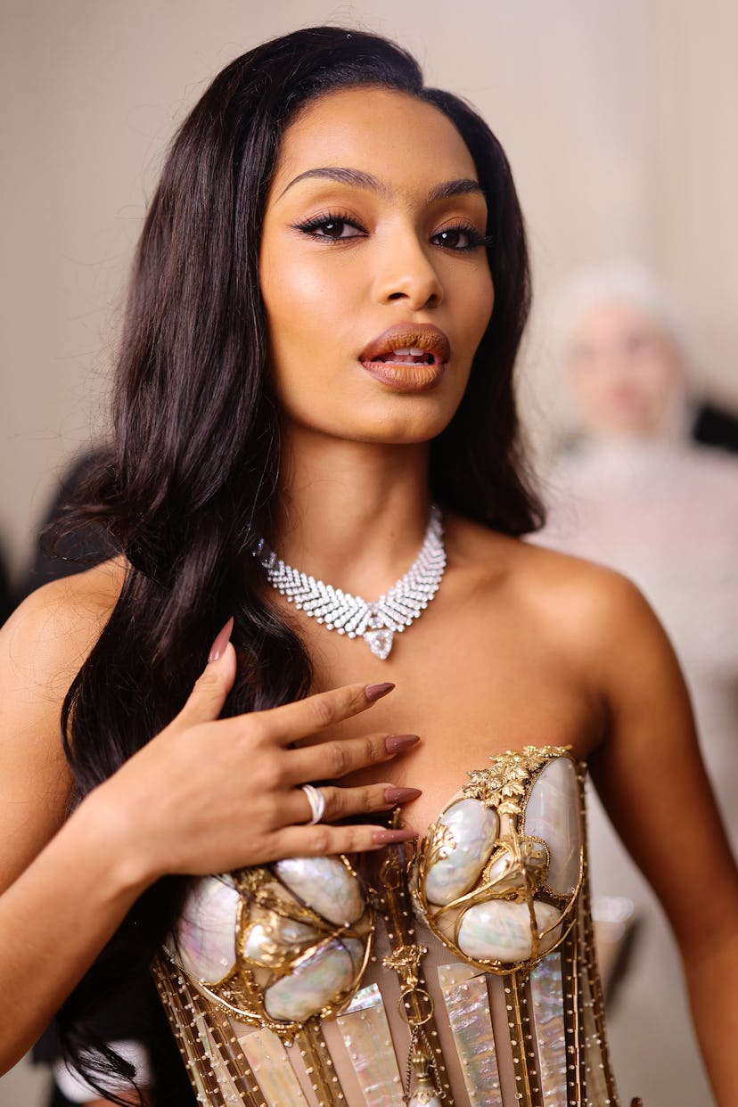 NEW YORK, NEW YORK - MAY 01: Yara Shahidi attends The 2023 Met Gala Celebrating "Karl Lagerfeld: A L...